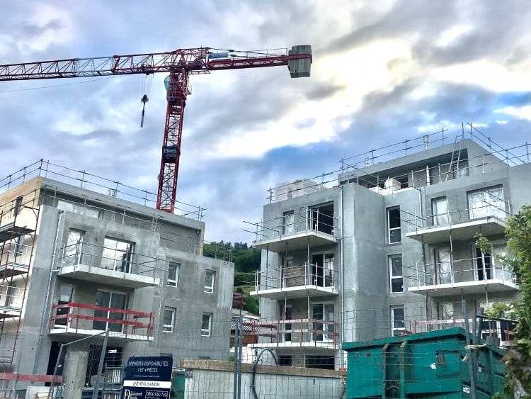 Construction de logements à l’arrêt